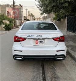 شيري أريزو 5